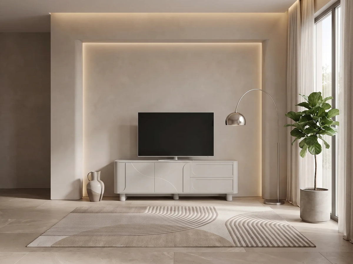 Meuble TV Beige 2 Portes 2 Tiroirs 190 cm DIGARA dans un salon moderne lumineux aux tons chauds, vue de face