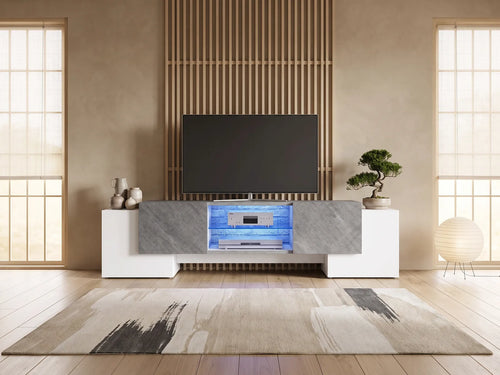Meuble TV en bois blanc 180 cm 4 portes MODERNLUXE dans un salon japandi lumineux aux tons chauds, vue de face