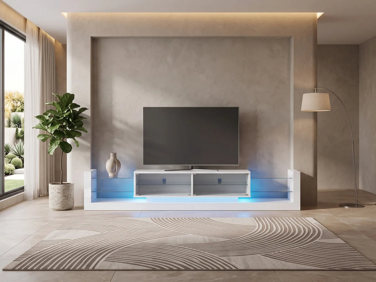 Meuble TV Bas Blanc avec LED et Étagères en Verre 181 cm MODERNLUXE dans un salon moderne lumineux aux tons chauds, vue de face
