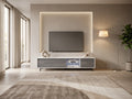 Meuble TV en bois blanc GALHAD dans un salon moderne lumineux aux tons chauds, vue de face
