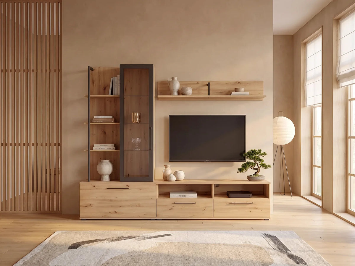 Meuble TV en verre noir DUBLIN dans un salon japandi lumineux aux tons chauds, vue de face
